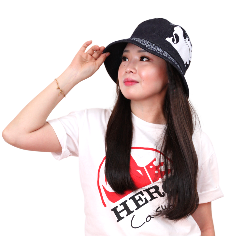 Bucket Hat (Model Logo HERO)